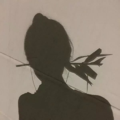 顾妍：风景静物唯美背景图  -枯木逢春 苍翠欲滴帆船遇风