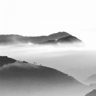背景图 得不到的他就放开