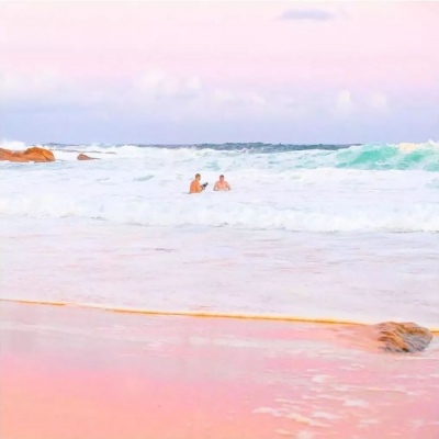 江阮妤:海边风景背景图