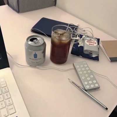 背景图头像
哪有什么满眼星辰 分明都是满眼的你