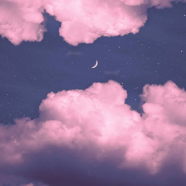 阿兴：唯美粉色月夜