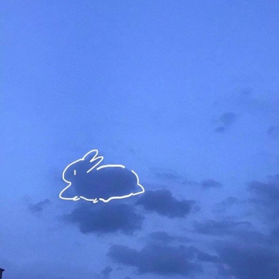 北辰/蓝天云朵头像
