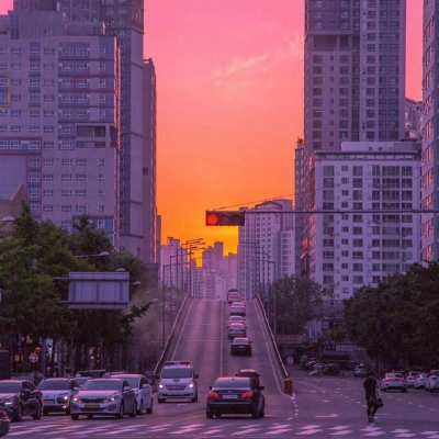 莫稚? 但愿所有的努力都不会白费，但愿纷扰过后能够梦想成真。