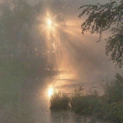 允言/唯美治愈系清新背景头像     我的江南雨落不到你的长安.