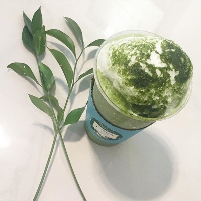 绿色系清新背景（绿色 食品 抹茶） 月牙儿