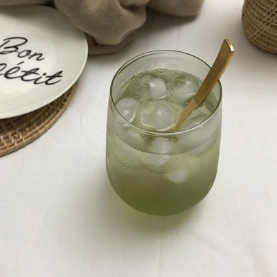 绿色系清新背景（绿色 食品 抹茶） 月牙儿