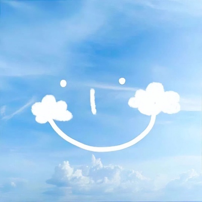 沈曦：唯美可爱天空云朵背景图