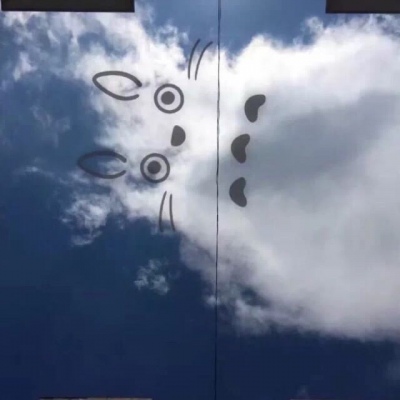 沈曦：唯美可爱天空云朵背景图