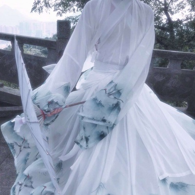 皆甜:唯美仙气汉服部位/今天我捡到一些月亮的碎屑