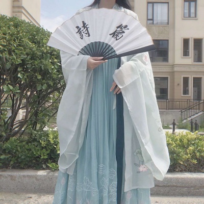 皆甜:唯美仙气汉服部位/今天我捡到一些月亮的碎屑
