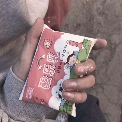 林七七/背景图/ 有得也有失，生活就是如此。