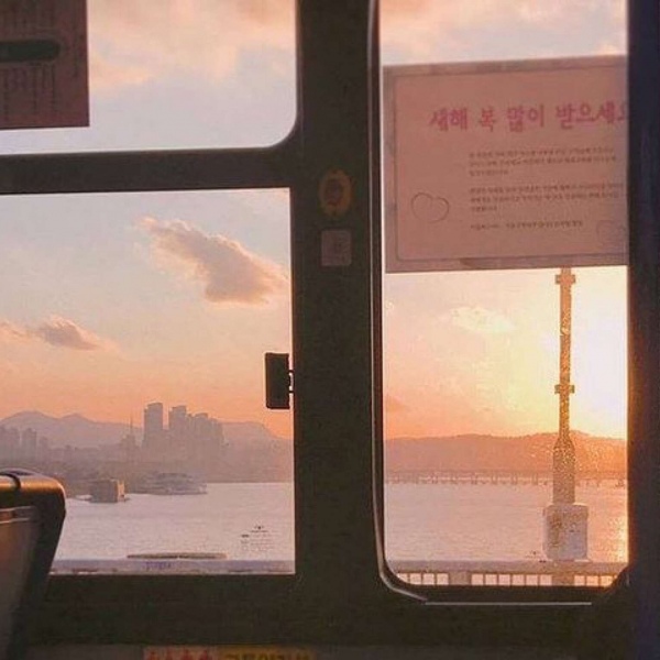 江1喃 ins系朋友圈背景图