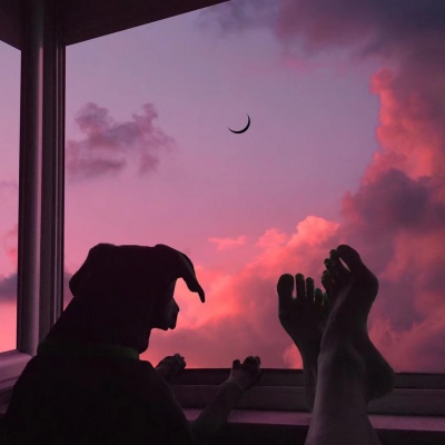 天空唯美风景美图   月亮生活就是填不满的黑色
