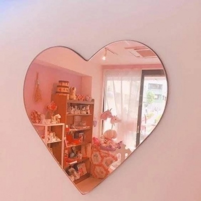 辞桉:粉色风景图/想谈恋爱吗？