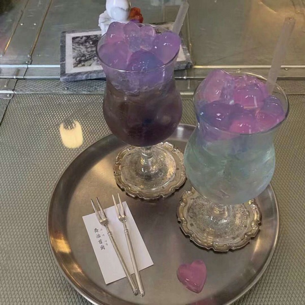 白灏宇:风景静物头像/背景图/亮晶晶/人间城里皆是众生，难逃世俗