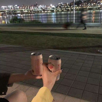 江绾：背景图‖那就祝你好运 下辈子不要