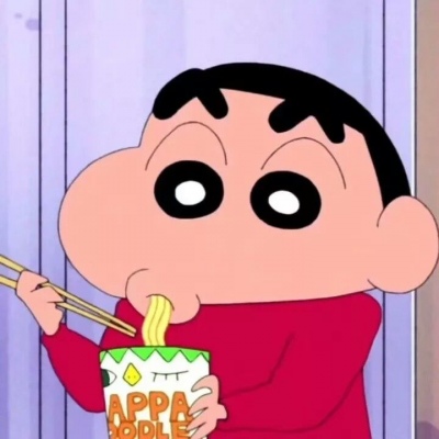 小新吃饭太可爱哇~