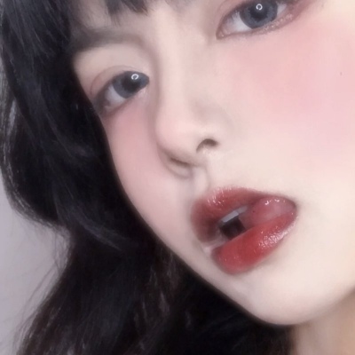溺毙:唯美意境风成熟气质魅力女头.最好的东西总是压轴出场
