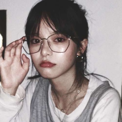 溺毙:唯美风暗色系优质闺蜜真人女头.一眼惊鸿 百世沦陷