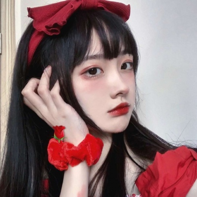 溺毙:红色系温柔治愈意境闺蜜女头.关于抵达你星球这件事我决定放弃了