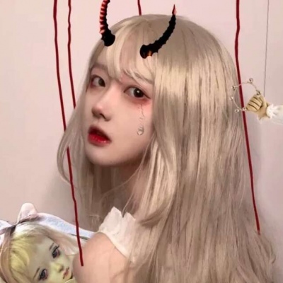 沈曦：唯美女头“我不贪恋人间烟火只妄想你”