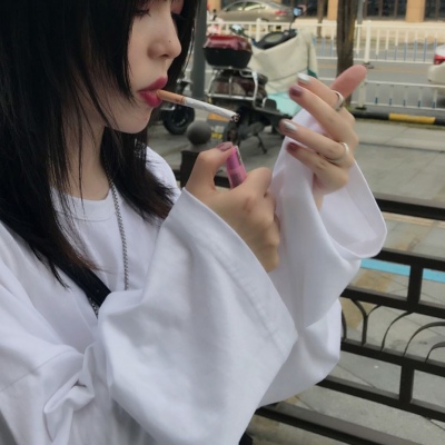独二/微信 真人/女生头像