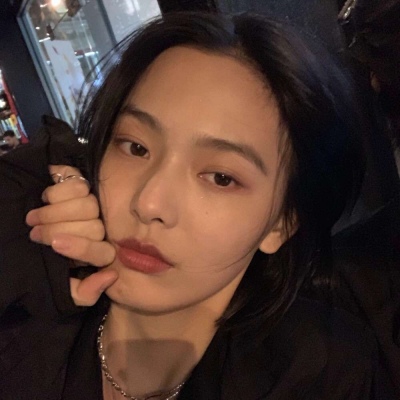 溺毙:成熟靓丽意境风气质女头.把你归还给人海 是清醒也是知趣