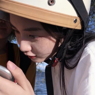 沈词/ins意境成熟微信女生头像  我的未来一片光明