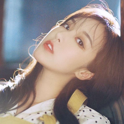 溺毙:唯美成熟风气质闺蜜女头.秋日黄昏 此路无行人
