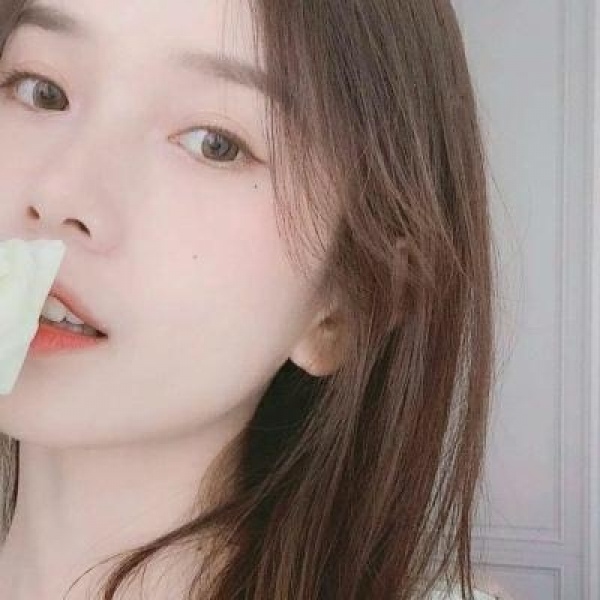 茶儿.  优质闺蜜两人女头/别辜负时光 别辜负自己 愿你成为你想成为的人