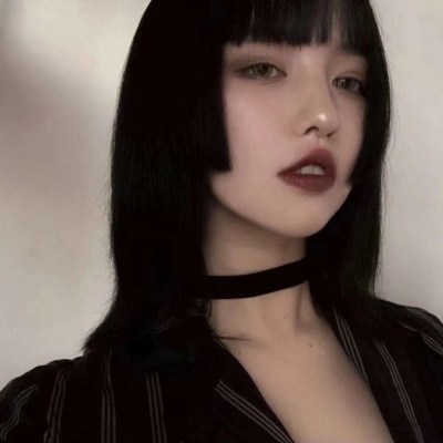 溺毙:超酷成熟御姐风意境魅力女头.时间全耗在垃圾信息和垃圾情绪上了