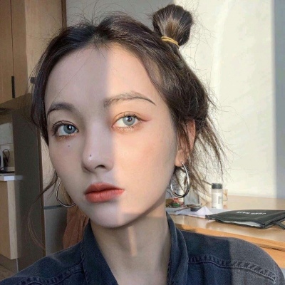 溺毙:超酷成熟御姐风意境魅力女头.时间全耗在垃圾信息和垃圾情绪上了