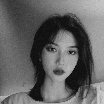 念七 黑白女生精致头像