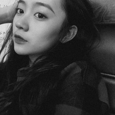 念七 黑白女生精致头像