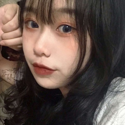 念七 ins魅力女生头像
