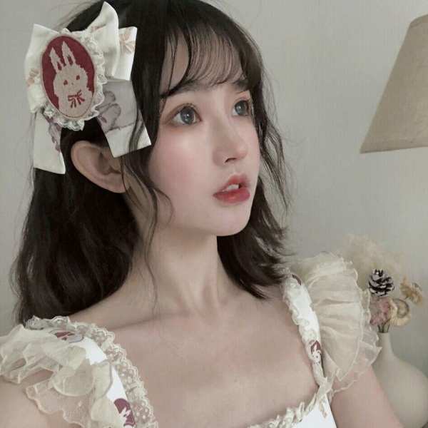 白灏宇:微信头像/女生/    图源dt:yu暄