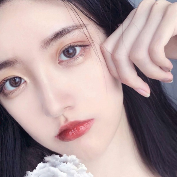 念七 特写女生头像