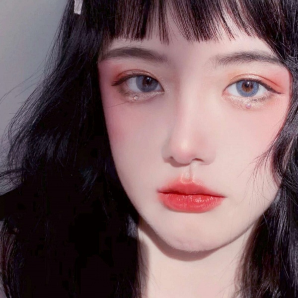 念七 特写女生头像