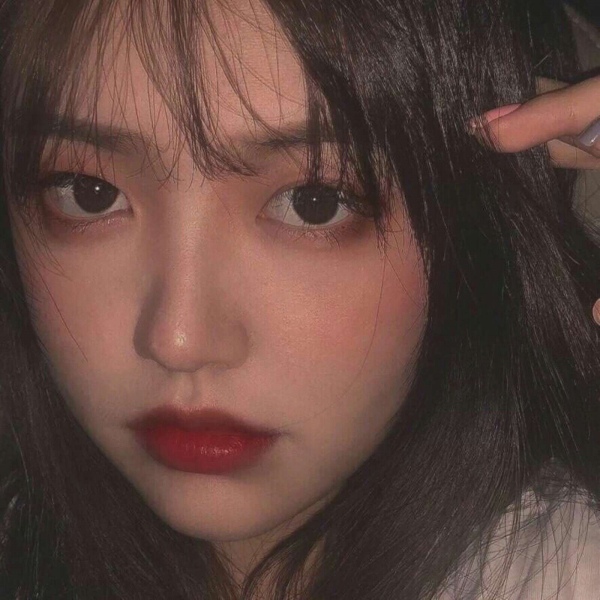 念七 特写女生头像