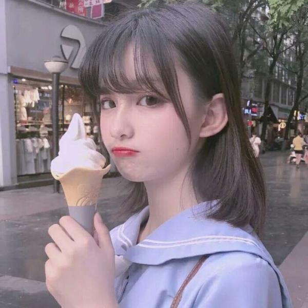 安奈 清纯明朗女头 我不看月亮 也不想说你 这样 月亮和你都蒙在鼓里