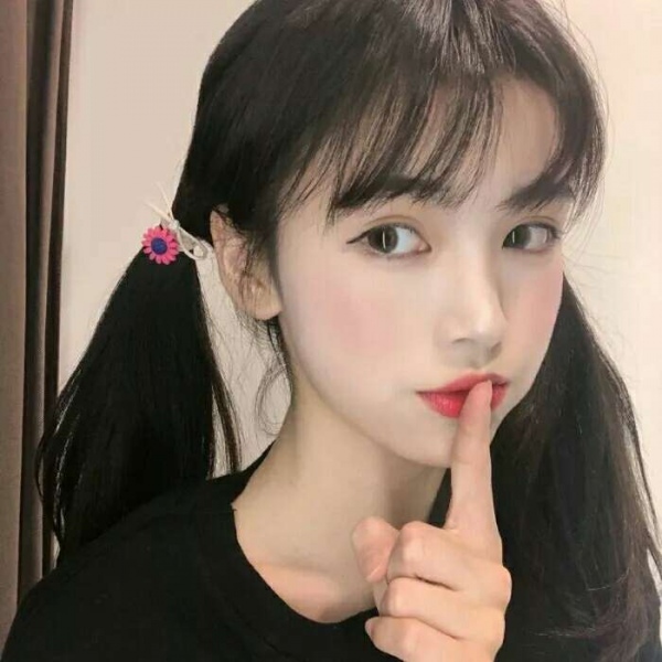 安奈 清纯明朗女头 我不看月亮 也不想说你 这样 月亮和你都蒙在鼓里