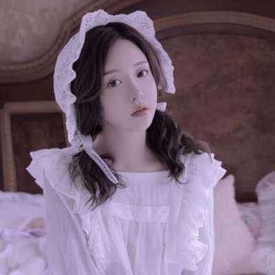沫兮/气质女生头像/你最好喜欢我 就是明目张胆 深情款款那种。