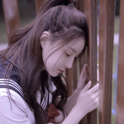 沫兮/气质女生头像/你最好喜欢我 就是明目张胆 深情款款那种。