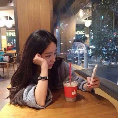 安奈 气质御姐风女头 你是云层里隐约可见的星光 是银河里掉下来的一颗糖