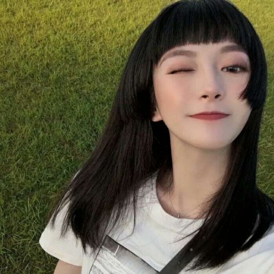 安奈 气质御姐风女头 你是云层里隐约可见的星光 是银河里掉下来的一颗糖