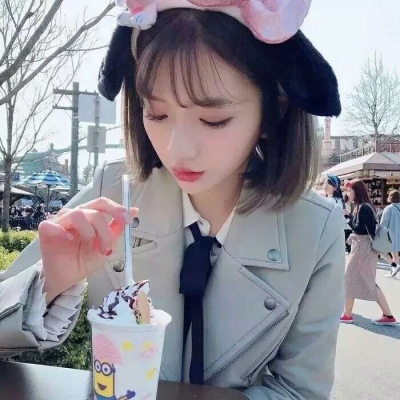 安奈 气质御姐风女头 你是云层里隐约可见的星光 是银河里掉下来的一颗糖