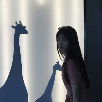安奈 气质御姐风女头 你是云层里隐约可见的星光 是银河里掉下来的一颗糖