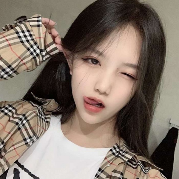 季清（微信气质女生头像）