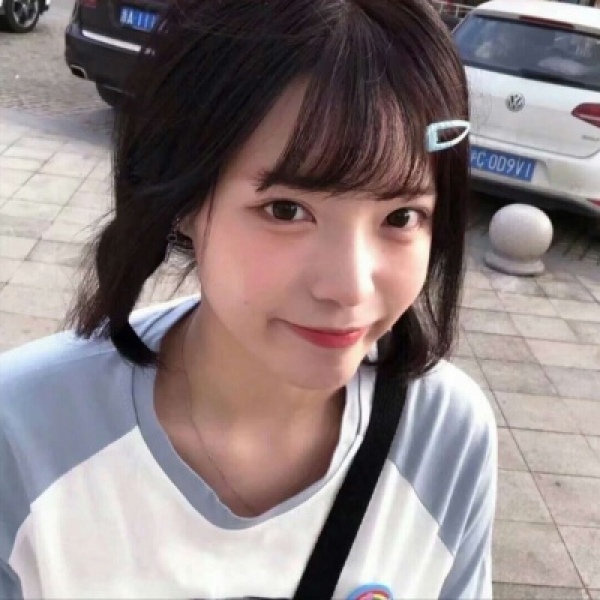 季清（微信气质女生头像）