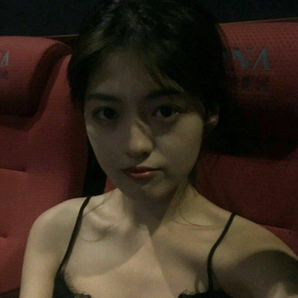 季清（微信气质女生头像）